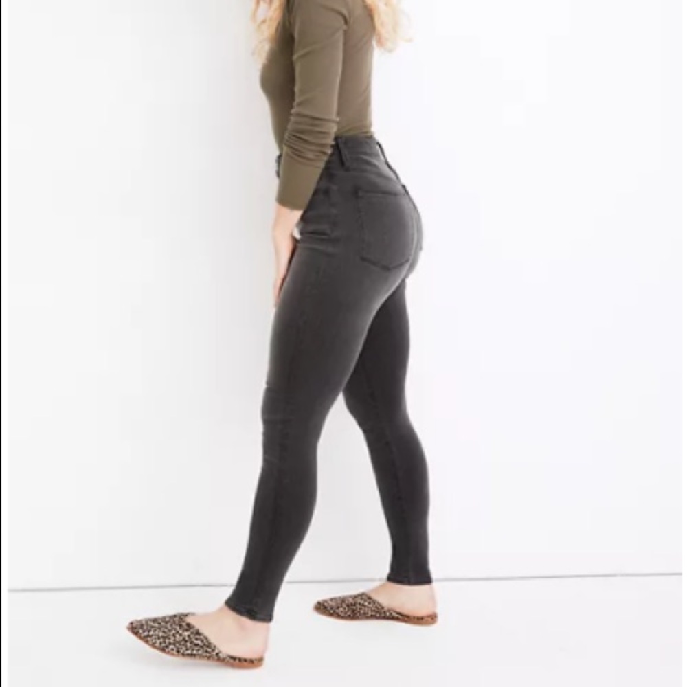 Madewell curvy roadtripper super soft jeans in Ashmont wash